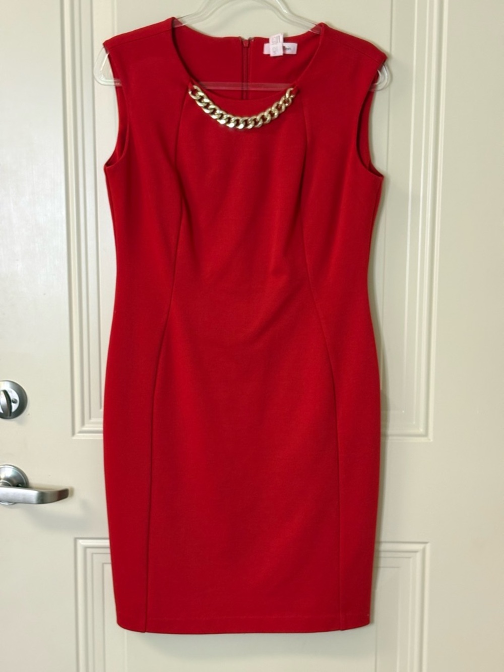 Calvin Klein Red Sleeveless Sheath Dress with Gold Chain Accent SZ 6 $159
